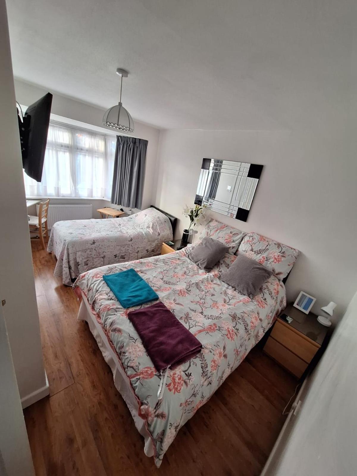 Harrow B & B Buitenkant foto