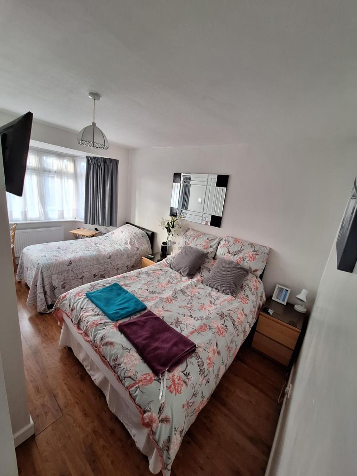 Harrow B & B Buitenkant foto