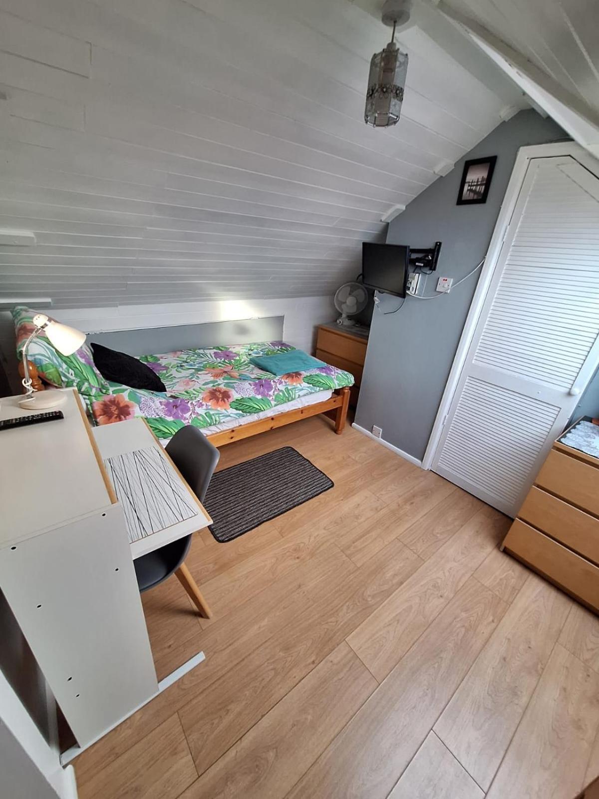 Harrow B & B Buitenkant foto