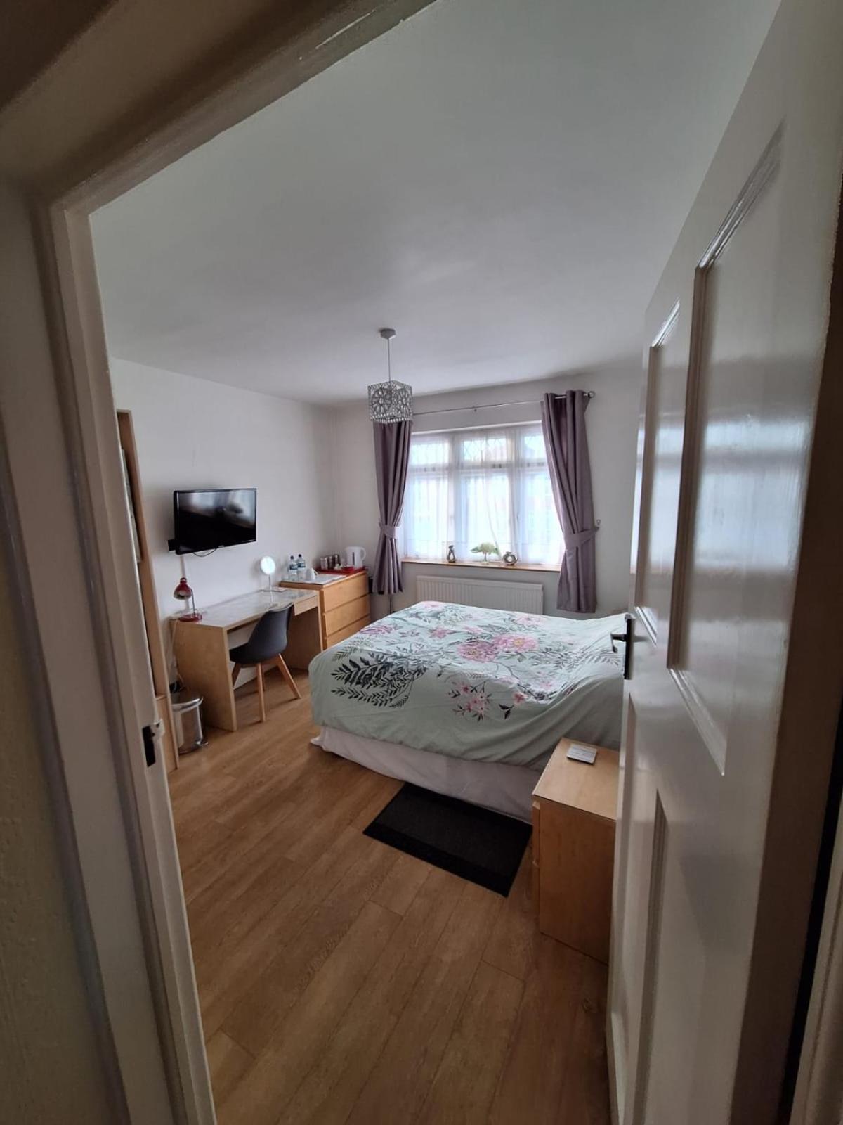 Harrow B & B Buitenkant foto